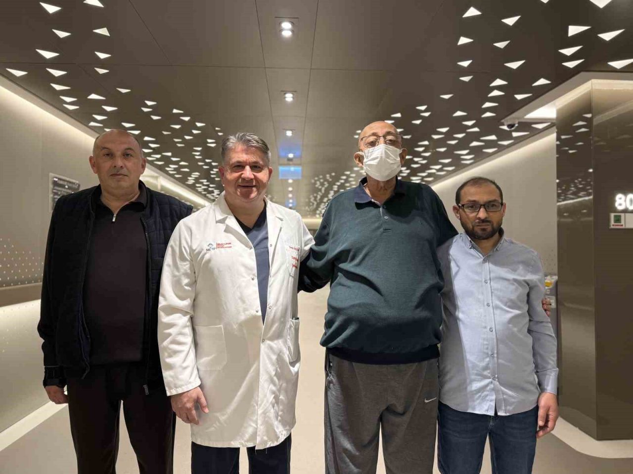 2 kişiden alınan karaciğerle yaşama tutundu: “Dünyada çok nadiren yapılıyor”