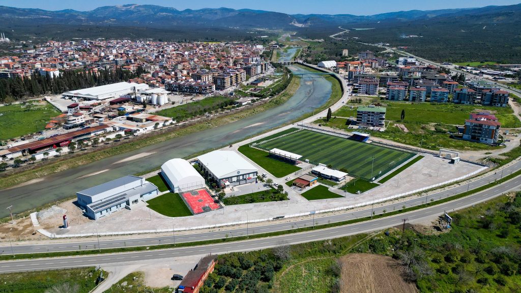 Havran’da Sporun Kalbi Seyit Onbaşı Kompleksi’nde Atıyor