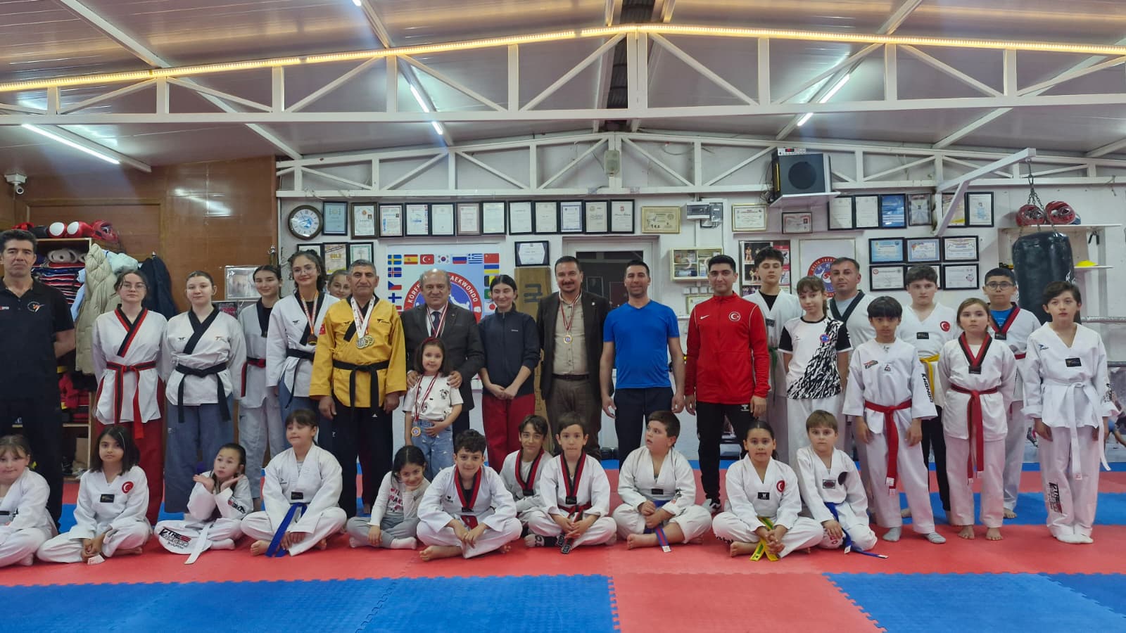 Körfez’in Şampiyonlarına Görkemli Tören: Madalyalar Sahiplerini Buldu