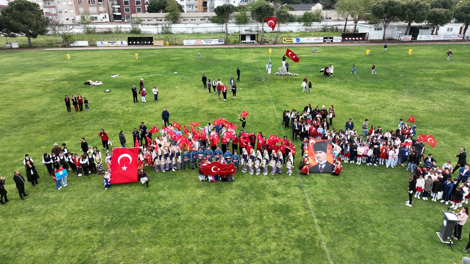 Burhaniye’de 23 Nisan Coşkusu