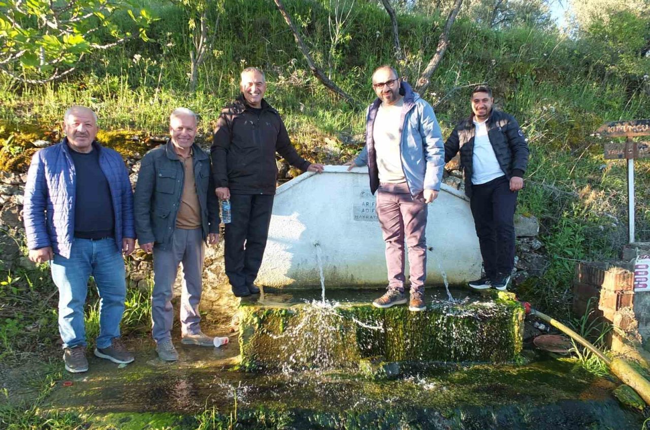 Burhaniye’de çeşmelerden fışkıran sular bereketli sezon umutlarını artırdı