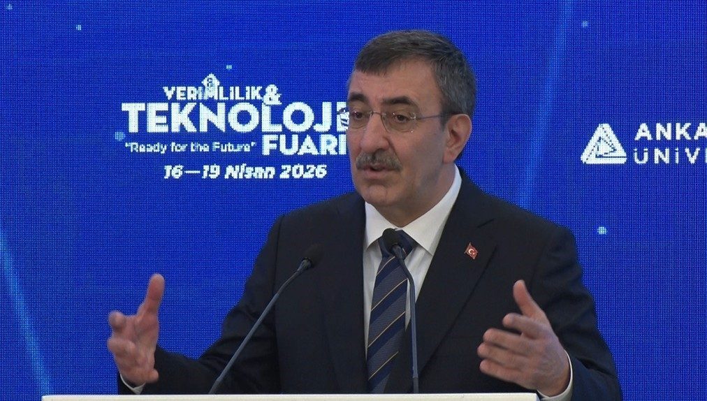 Cumhurbaşkanı Yardımcısı Yılmaz: “(Okul saldırıları) Bazı kesimlerin bu tür acıları siyasi birtakım rant arayışlarıyla değerlendirmelerini milletimizin vicdanına havale ediyorum”