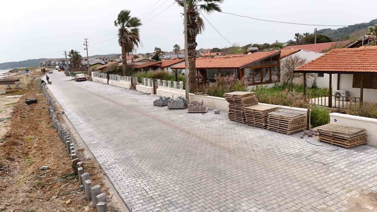 Cunda Adası’nda yol hamlesi