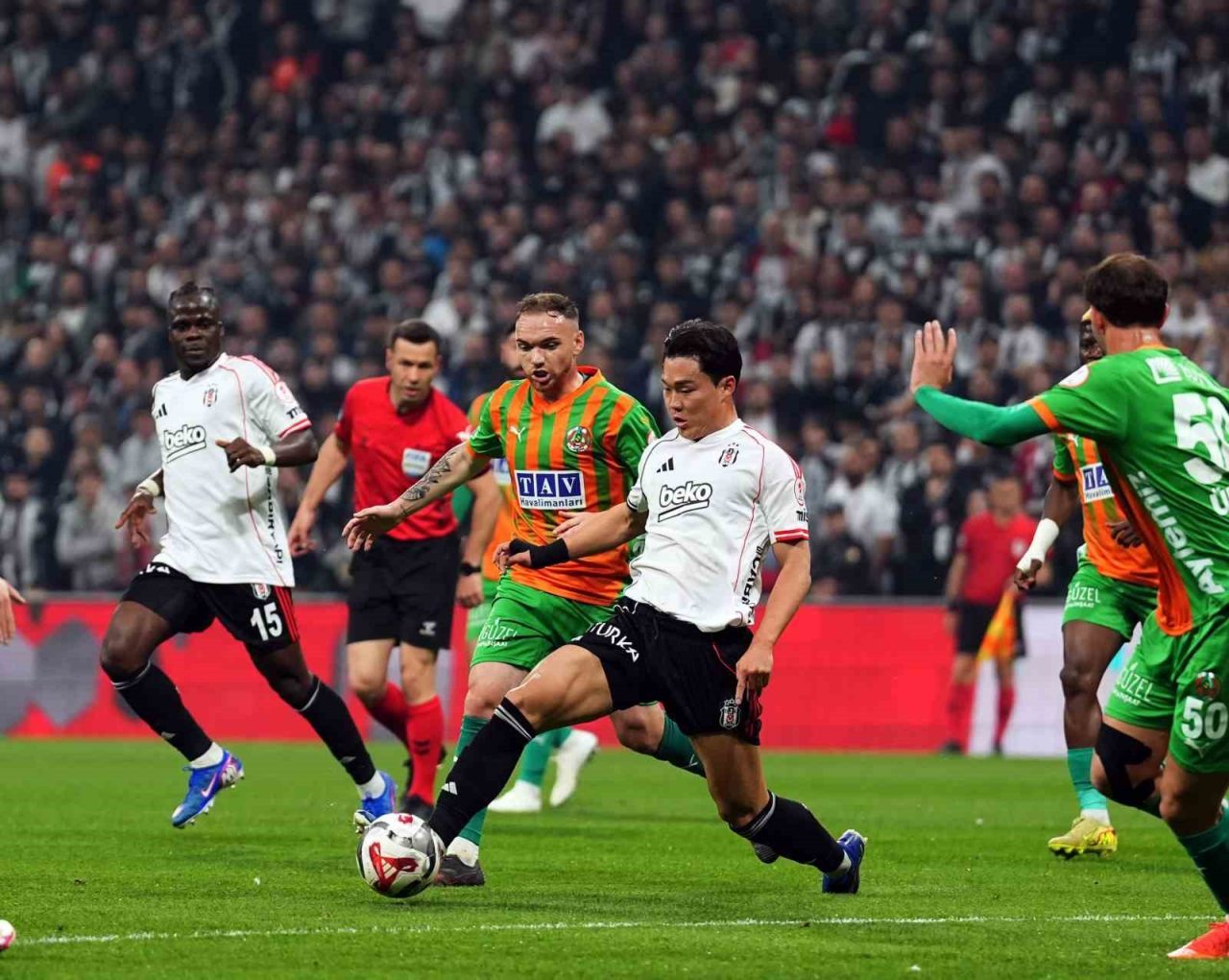 Ziraat Türkiye Kupası: Beşiktaş: 1 – Corendon Alanyaspor: 0 (İlk yarı)