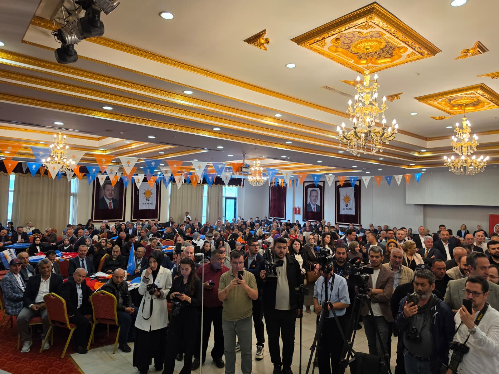 AK Parti Balıkesir Teşkilatında Bayram Coşkusu