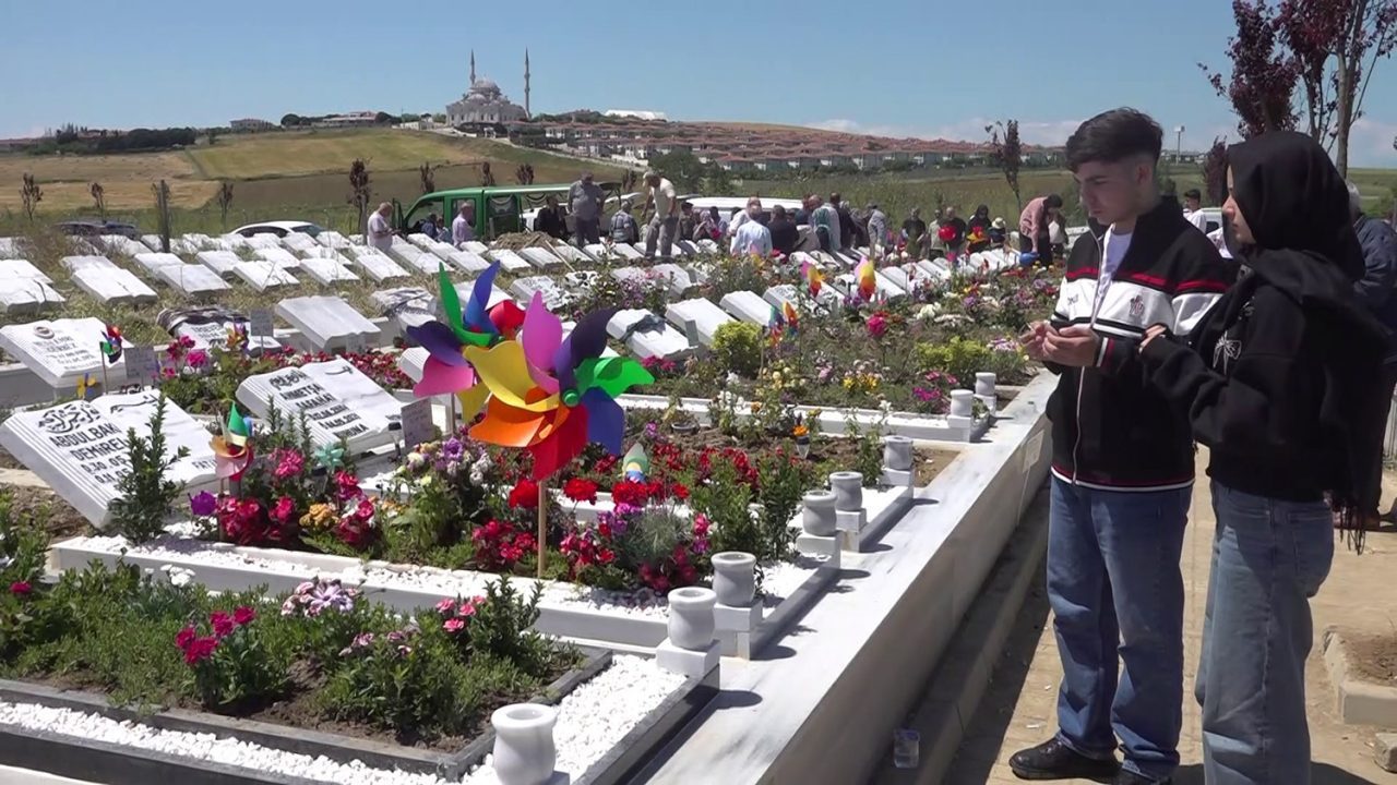 Arkanı tarafından 16 yaşında 17 bıçak darbesiyle öldürülen Abdülbaki doğum gününde unutulmadı