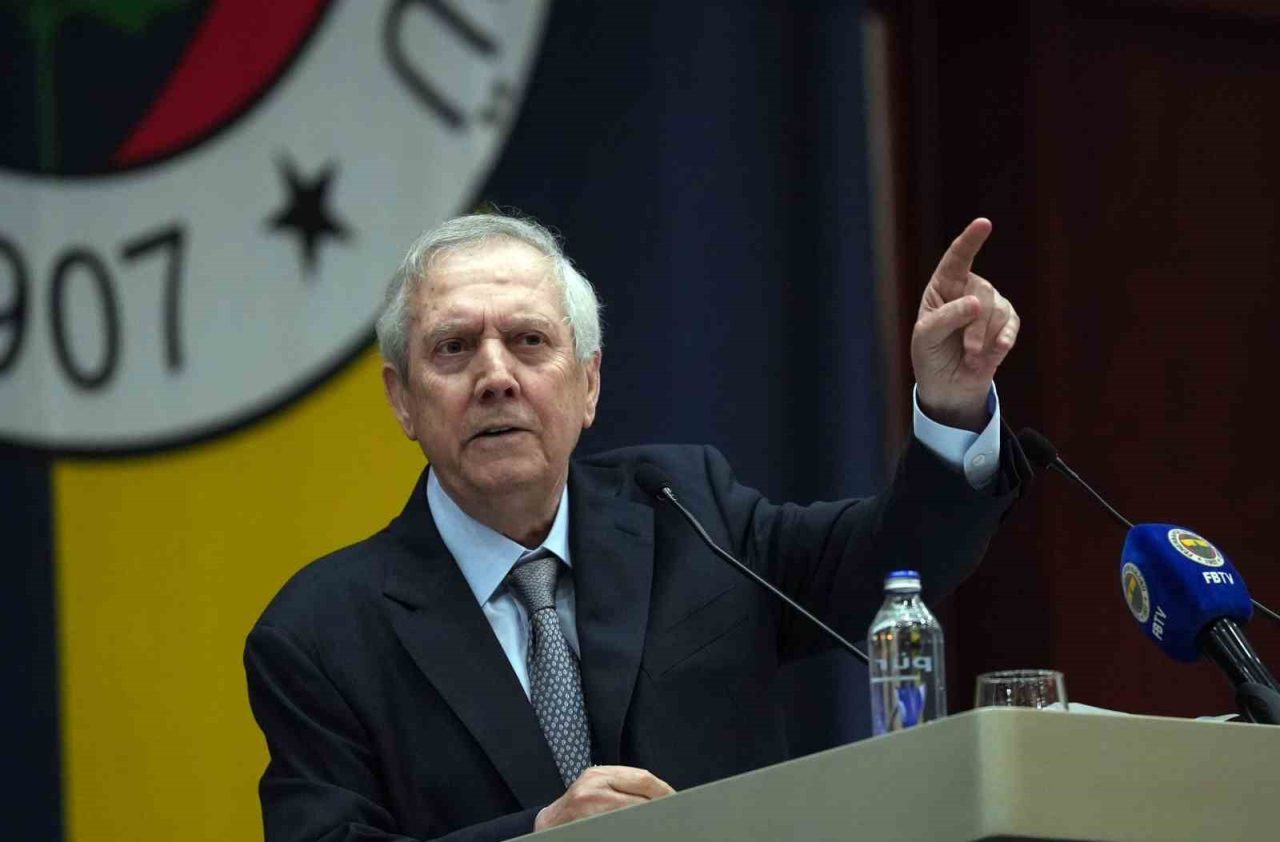 Aziz Yıldırım: “Futbol aklımız, Fenerbahçe’yi bilen sporculardan oluşacak”