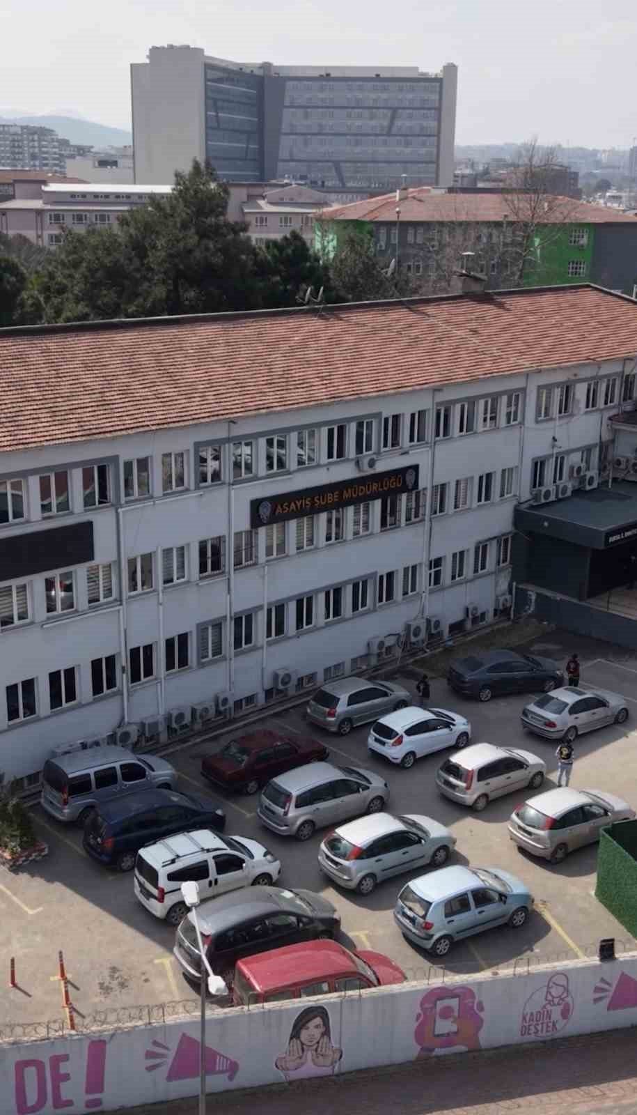 Bursa’da dev “change” operasyon…Çalıntı araç şebekesi çökertildi