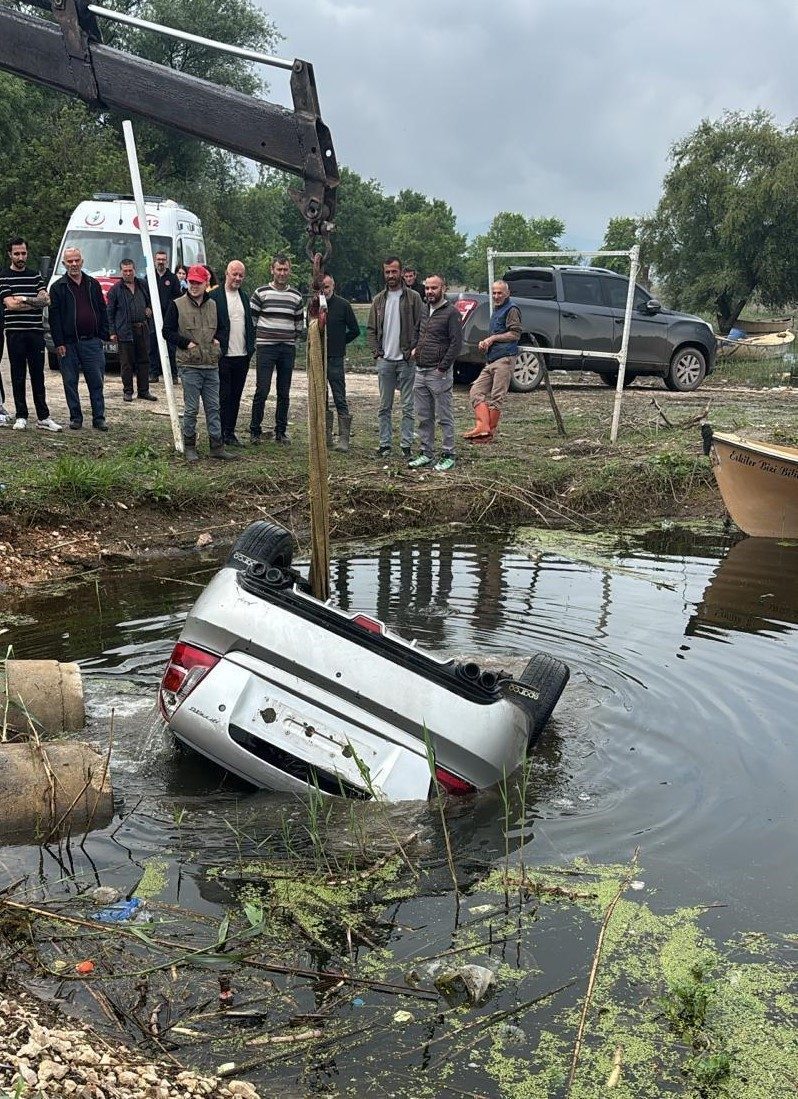 Bursa’da otomobil göle uçtu: AFAD sürücüyü ararken o olay yerine geldi