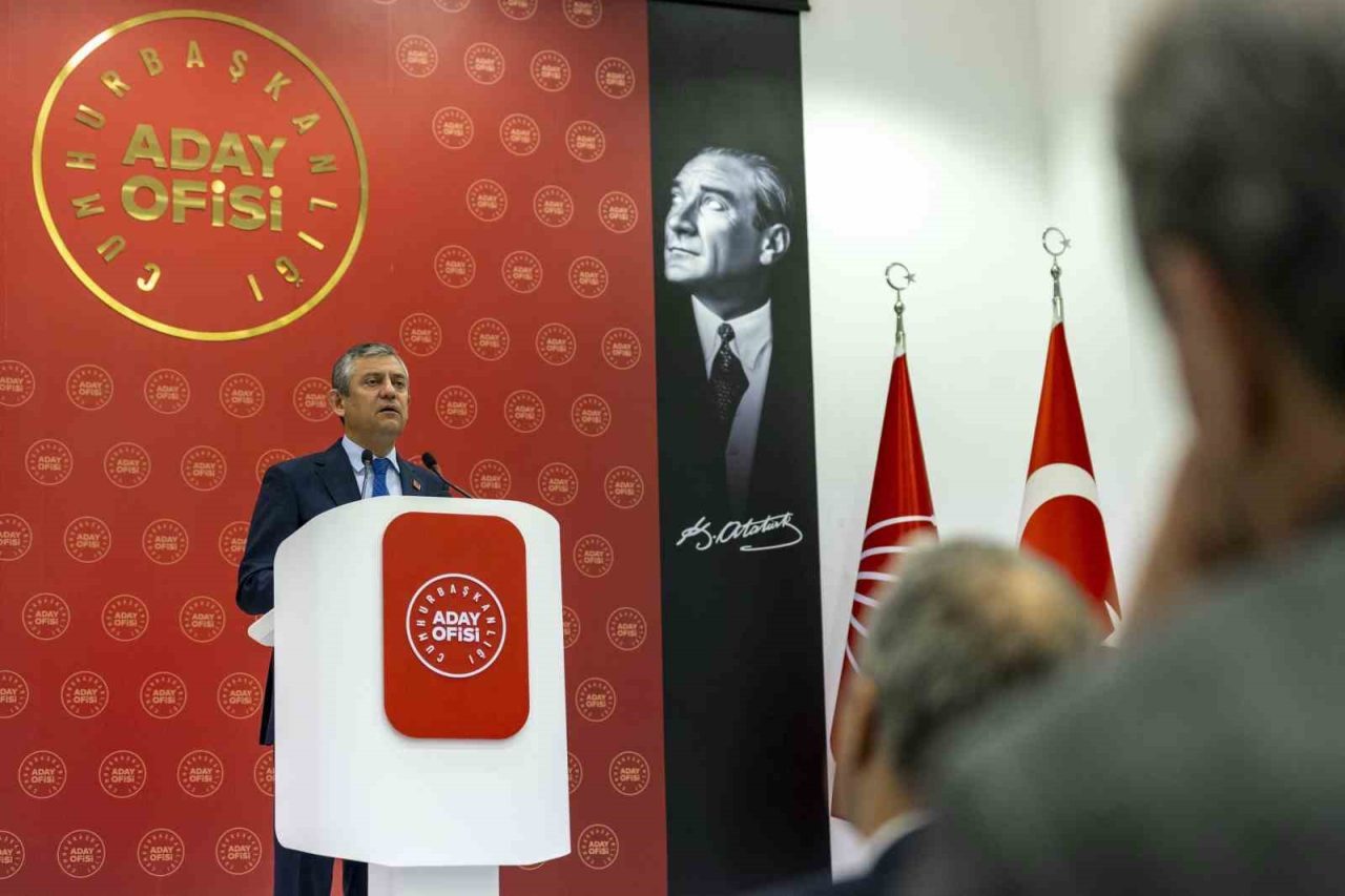 CHP Genel Başkanı Özel: (Seçim çalışmaları hakkında) “Son güne kadar durmadan çalışılacak”
