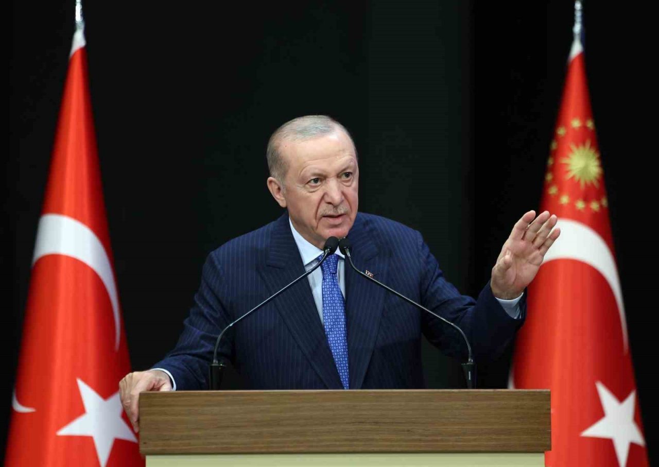 Cumhurbaşkanı Erdoğan: “Muhalefet öyle istiyor diye biz Türk diasporasına sırtımızı dönemeyiz”