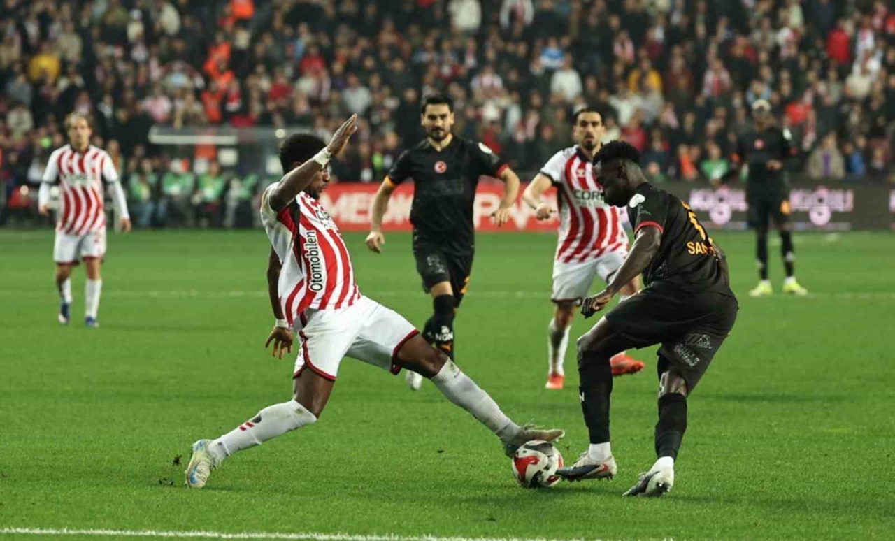 Galatasaray, Samsunspor’a 9 maç sonra yenildi