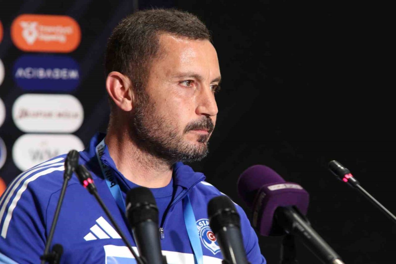 İlker Püren: “Tek düşüncemiz Galatasaray maçından 1 puan alıp kümede kalmak”