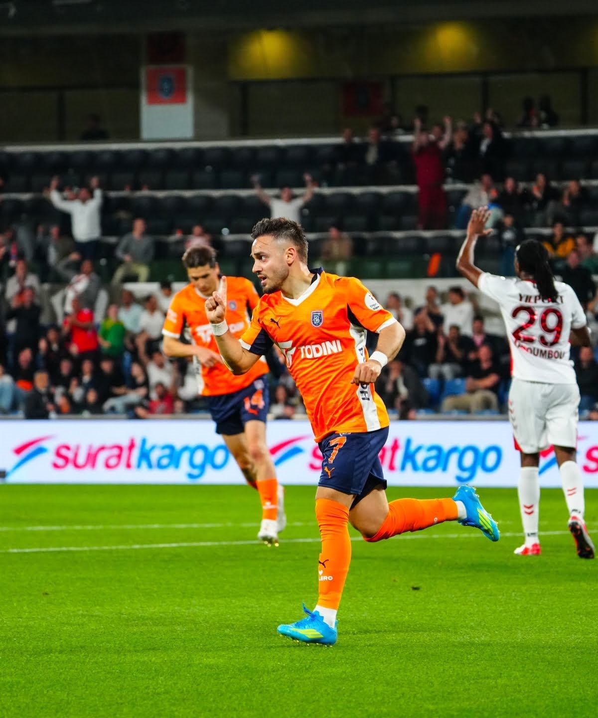 Trendyol Süper Lig: RAMS Başakşehir: 2 – Samsunspor: 0 (İlk yarı)