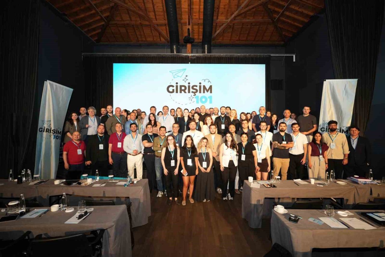 A101, Girişim 101 ile teknoloji odaklı girişimlerle bir aray