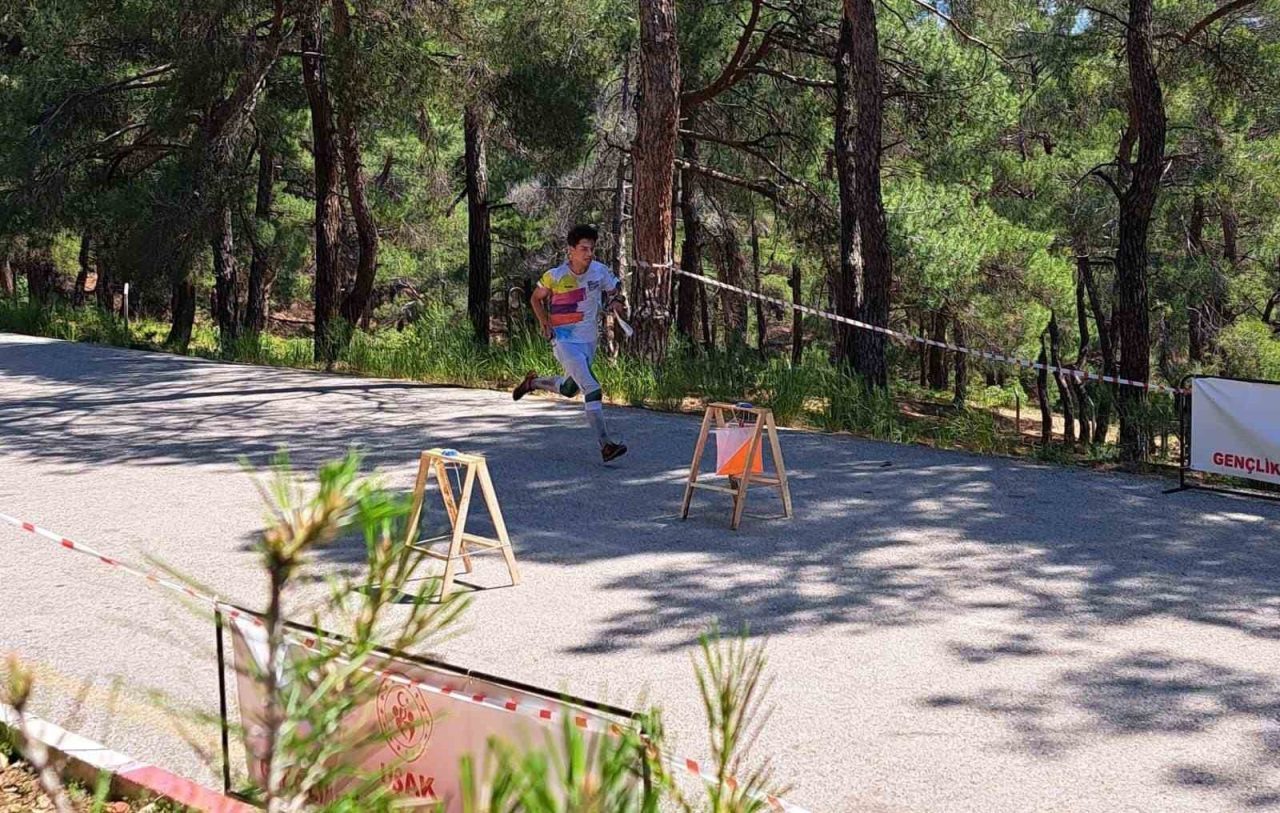 Aliağalı oryantiring sporcusu Eymen Vatansever mil