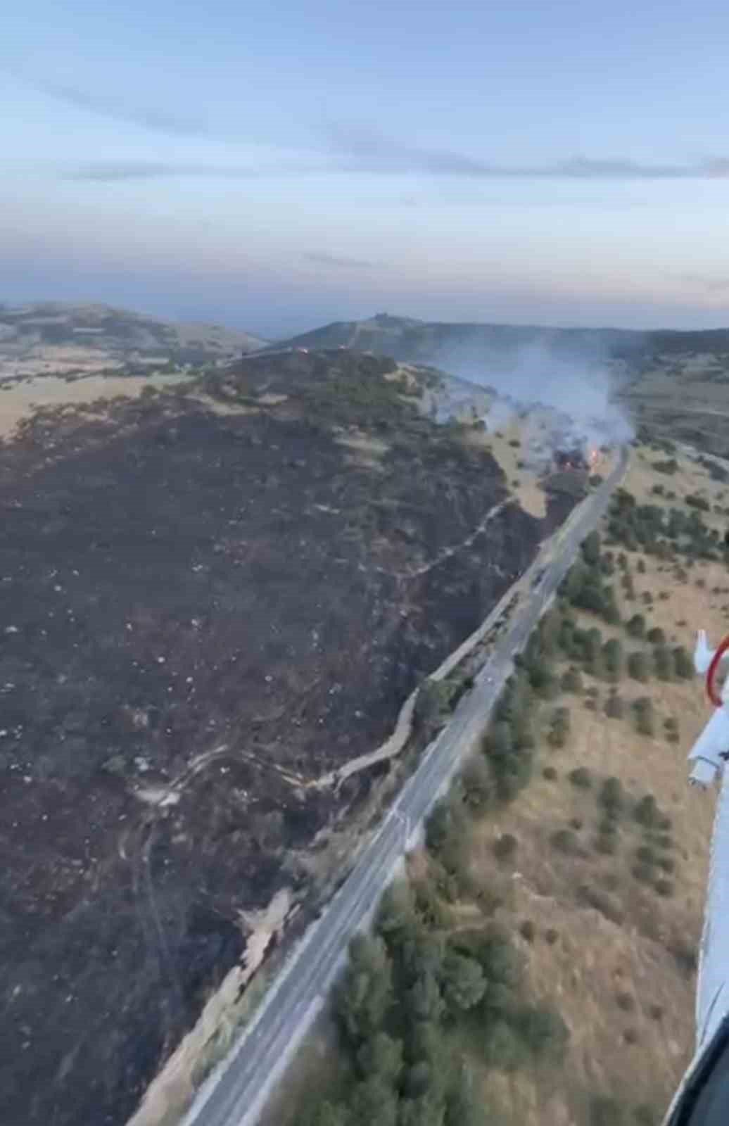Balıkesir’de arazide yangın