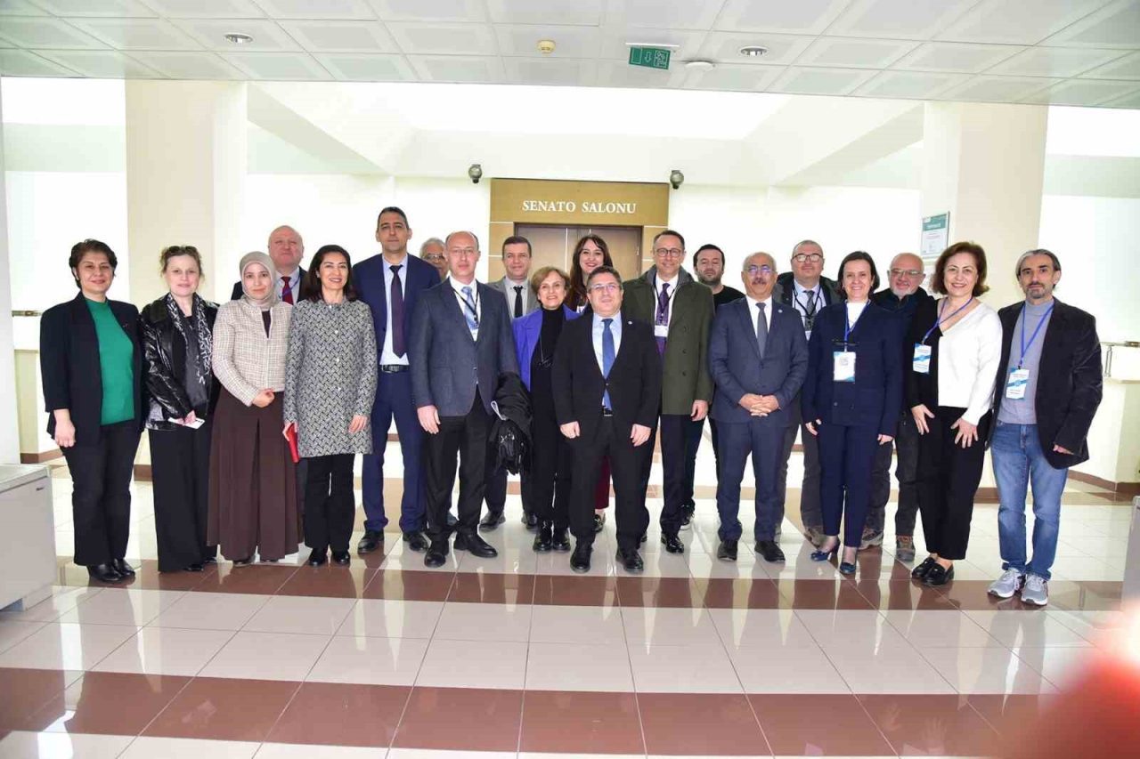 BAÜN Biyoloji Bölümünün eğitim kalitesi FEDEK tarafından tes