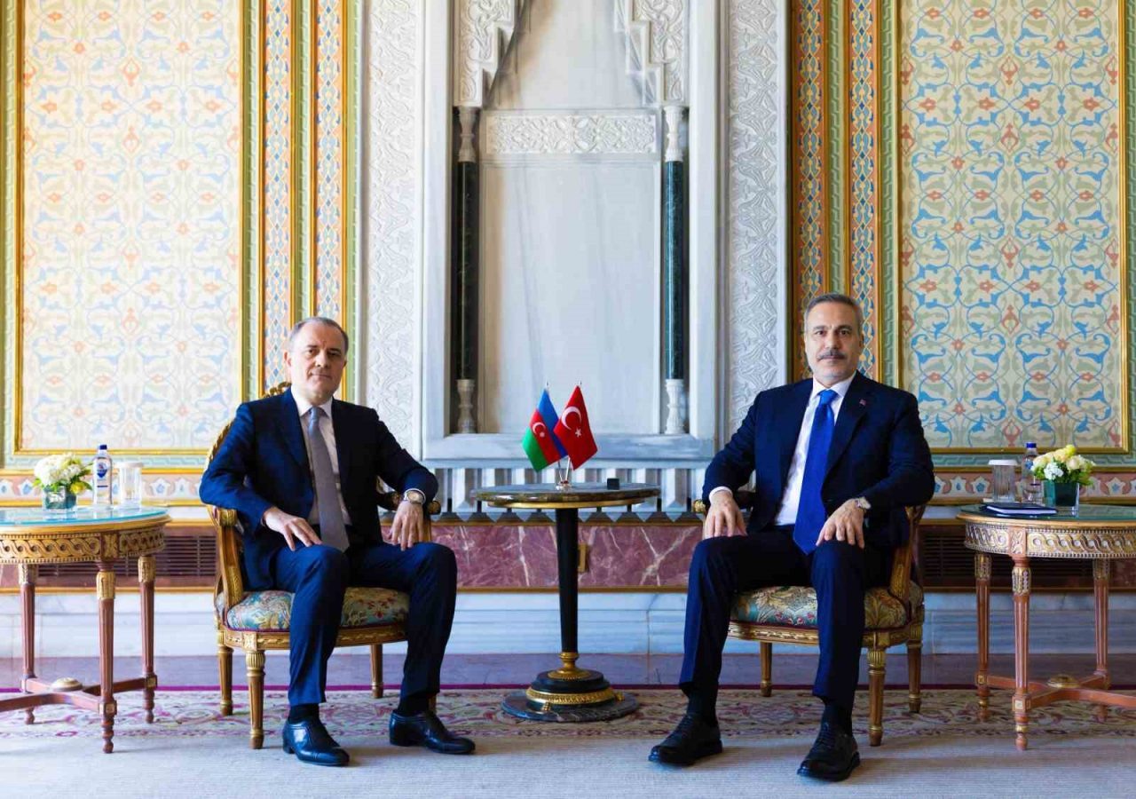 Dışişleri Bakanı Fidan, Azerbaycanlı mevkidaşıyla görüştü