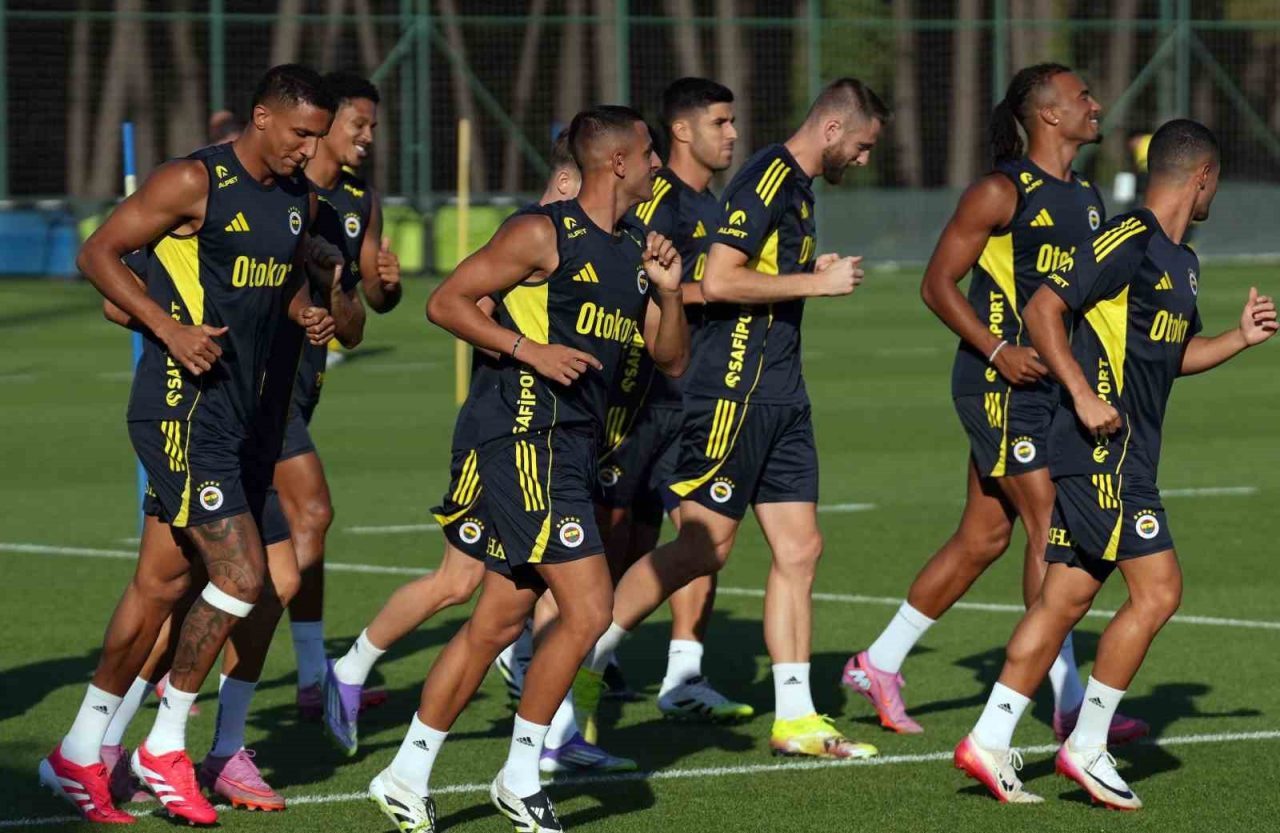 Fenerbahçe, Avusturya’da yapacağı kampta 3 hazırlı