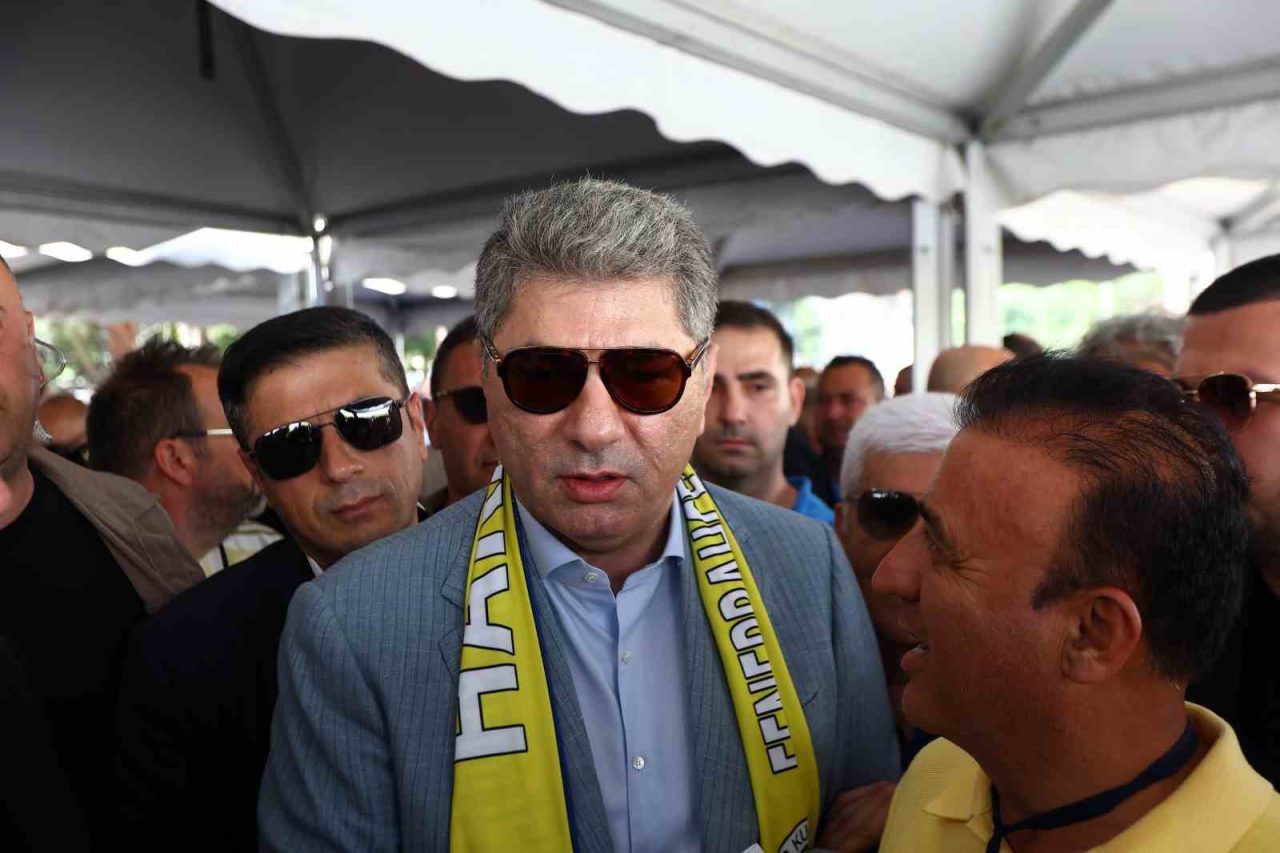 Hakan Safi: “Seçimden sonra da transferlere devam edeceğiz”
