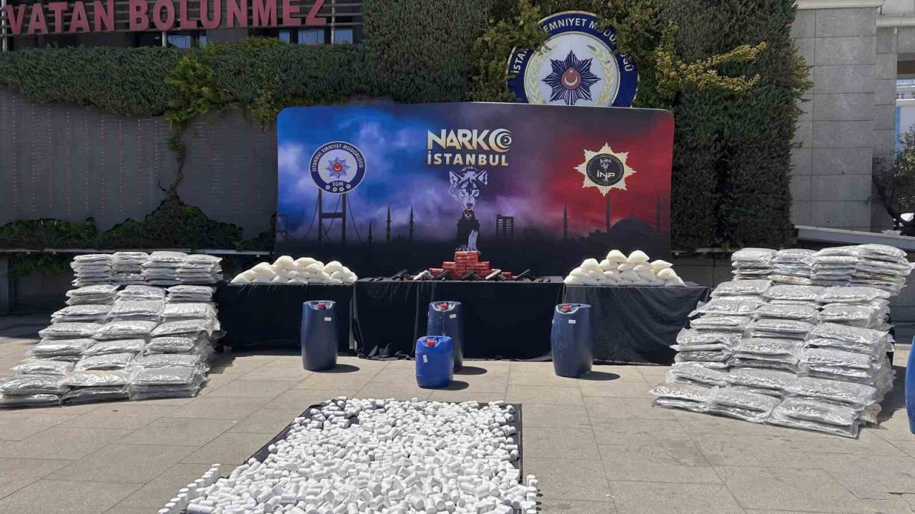 İstanbul merkezli 4 ilde uyuşturucu operasyonu: 11