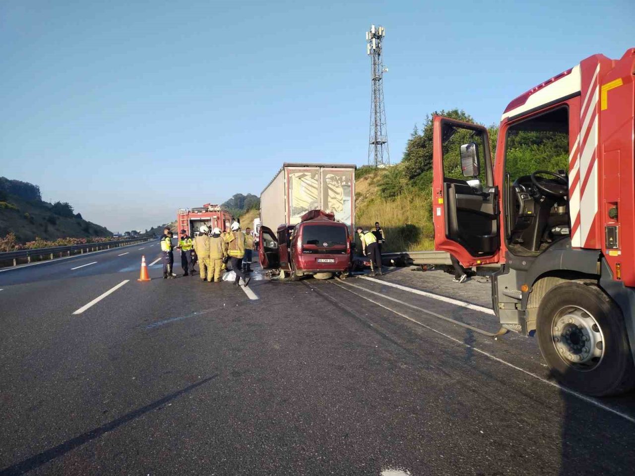 Kuzey Marmara Otoyolu’nda feci kaza: 1’i bebek 3 k