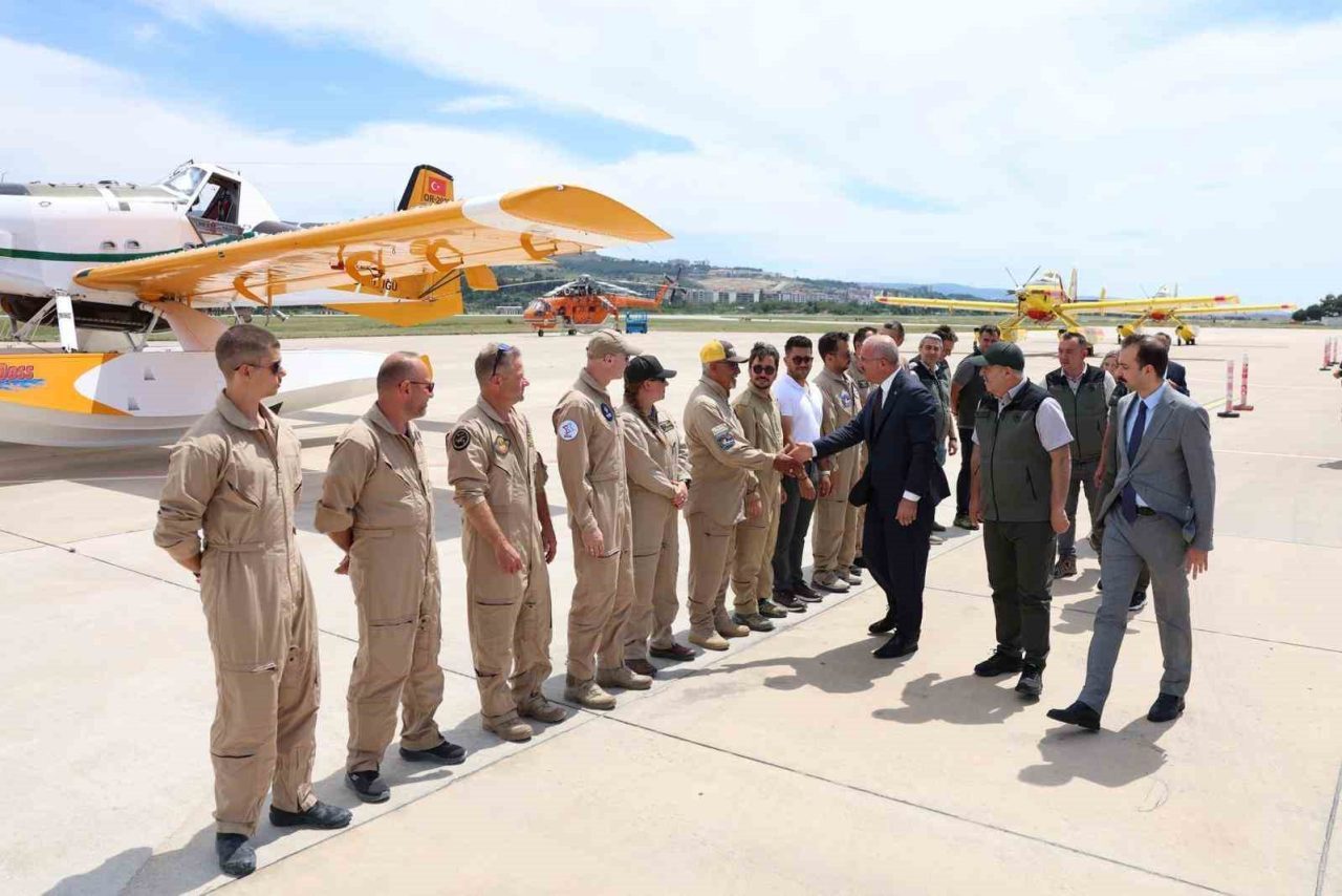 Vali Toraman’dan yangın söndürme uçakları ve helikopterleri 